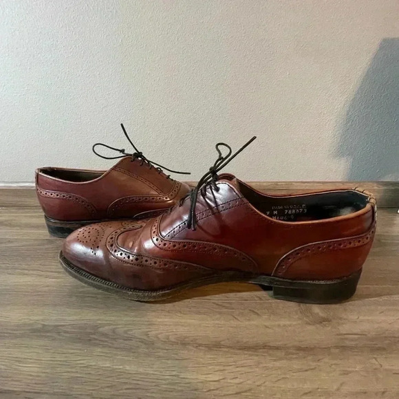 Allen Edmonds McAllister Wingtips, Chili Color, Size 9 M main image 7